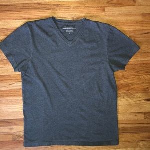 Banana Republic Men’s Grey Tee Shirt Size Small